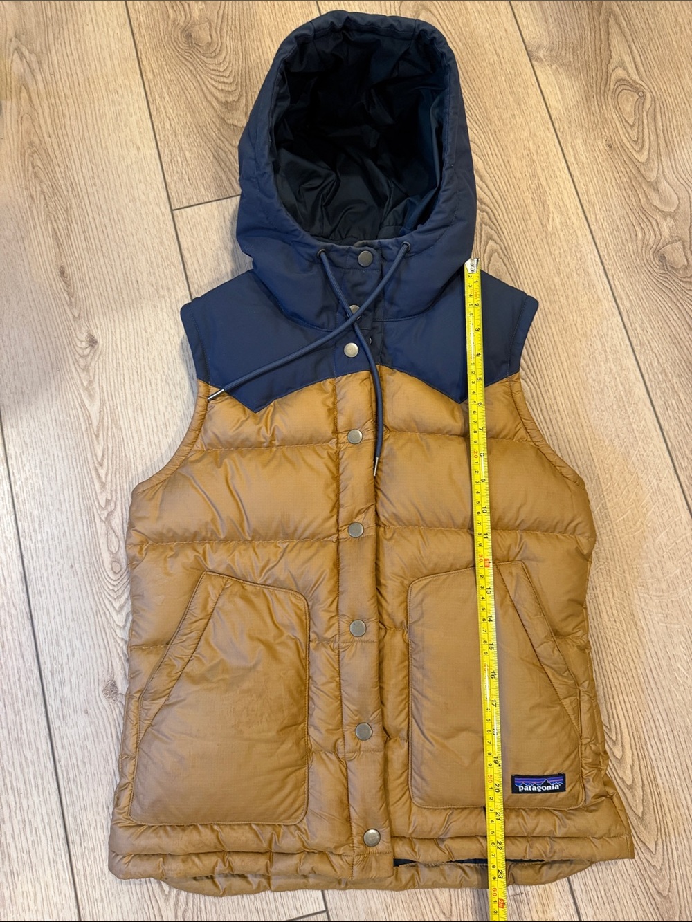 Patagonia Bivy retro Mustard and Charcoal Hooded Puffer Vest size S - Picture 10 of 10